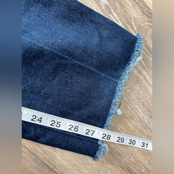 SOLD Levi’s Vintage Elastic High Waist Jeans Size 26 - Picture 7 of 11